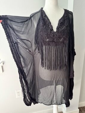 Monoreno charcoal gray fringe batwing poncho coverup sheer flowy boho size small